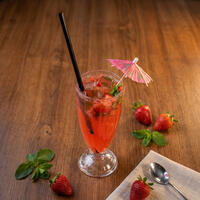 STRAWBERRY MOJITO